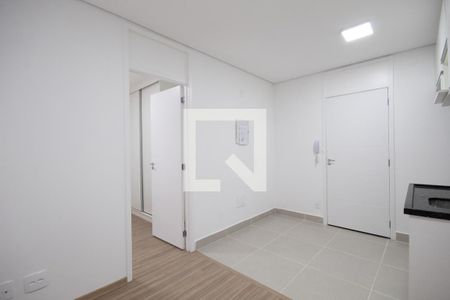 Sala e cozinha de apartamento para alugar com 1 quarto, 32m² em Centro, Osasco