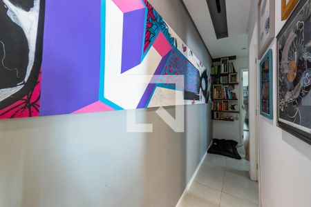 Corredor de apartamento à venda com 2 quartos, 56m² em Vila Ema, São Paulo