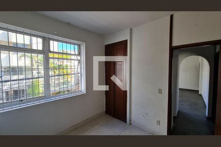 Quarto 1 de apartamento para alugar com 2 quartos, 70m² em Cidade Jardim, Belo Horizonte