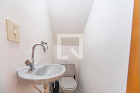 Lavabo de casa à venda com 3 quartos, 140m² em Vila Cecília Maria, Santo André