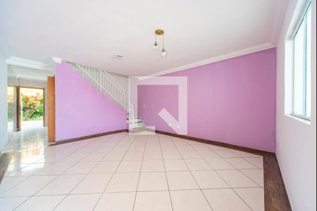 Sala de casa à venda com 3 quartos, 140m² em Vila Cecília Maria, Santo André