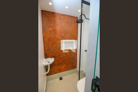 Banheiro de kitnet/studio à venda com 1 quarto, 15m² em Centro, Rio de Janeiro