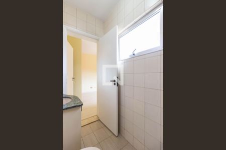 Casa à venda com 300m², 4 quartos e 6 vagas Casa à venda com 300m², 4 quartos e 6 vagasBanheiro da Suíte 2