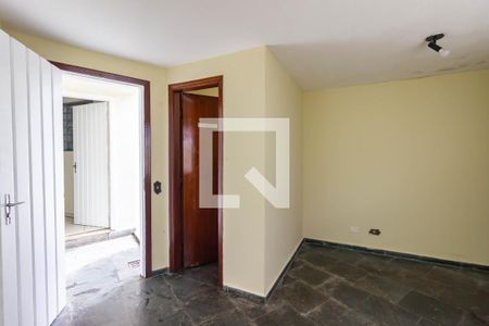 Casa à venda com 300m², 4 quartos e 6 vagas Casa à venda com 300m², 4 quartos e 6 vagasEscritório