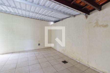 Casa à venda com 300m², 4 quartos e 6 vagas Casa à venda com 300m², 4 quartos e 6 vagasQuintal