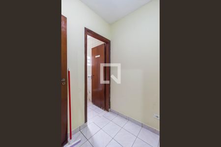 Casa à venda com 300m², 4 quartos e 6 vagas Casa à venda com 300m², 4 quartos e 6 vagasQuarto de Serviço