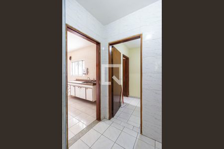 Casa à venda com 300m², 4 quartos e 6 vagas Casa à venda com 300m², 4 quartos e 6 vagasÁrea de Serviço