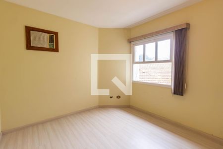 Casa à venda com 300m², 4 quartos e 6 vagas Casa à venda com 300m², 4 quartos e 6 vagasSuíte 2