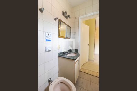 Casa à venda com 300m², 4 quartos e 6 vagas Casa à venda com 300m², 4 quartos e 6 vagasBanheiro da Suíte 2