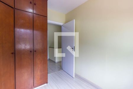 Casa à venda com 300m², 4 quartos e 6 vagas Casa à venda com 300m², 4 quartos e 6 vagasQuarto 2