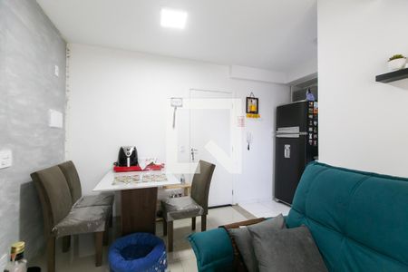 Sala de apartamento para alugar com 2 quartos, 47m² em Vila Curuçá, São Paulo