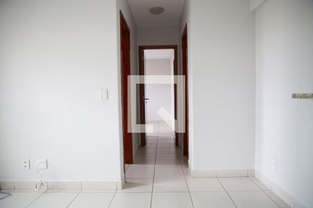 corredor de apartamento para alugar com 2 quartos, 58m² em Village Veneza, Goiânia