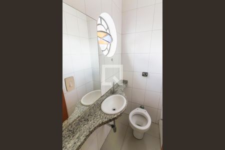 Lavabo de casa à venda com 4 quartos, 200m² em Vila Butantã, São Paulo