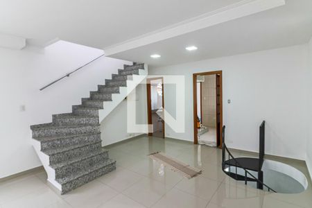 Sala de casa à venda com 4 quartos, 200m² em Vila Butantã, São Paulo