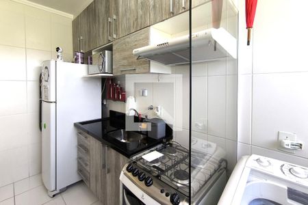 Apartamento à venda com 56m², 2 quartos e 1 vaga Apartamento à venda com 56m², 2 quartos e 1 vagaCozinha e Área de Serviço