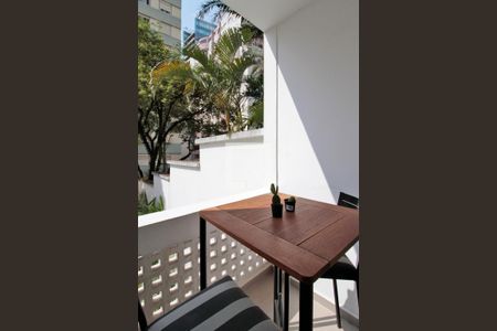 Varanda / Área de Serviço de apartamento para alugar com 1 quarto, 48m² em Consolação, São Paulo