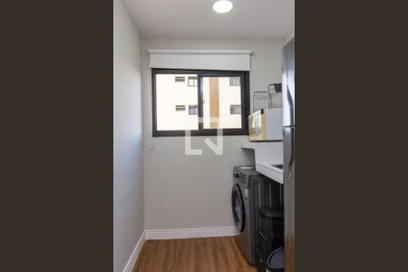 Área de Serviço de apartamento para alugar com 2 quartos, 52m² em Jardim Gutierres, Sorocaba