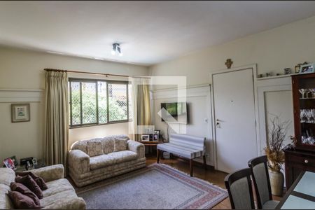 Sala de TV de apartamento para alugar com 3 quartos, 116m² em Alphaville, Barueri