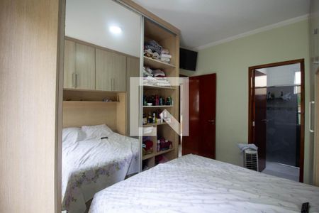 Suíte de casa à venda com 3 quartos, 75m² em Vila Regina, São Paulo