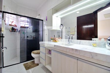 Banheiro da Suíte de casa à venda com 4 quartos, 239m² em Parque Novo Oratório, Santo André