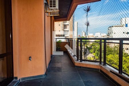Sacada de apartamento para alugar com 4 quartos, 130m² em Jardim Tejereba, Guarujá