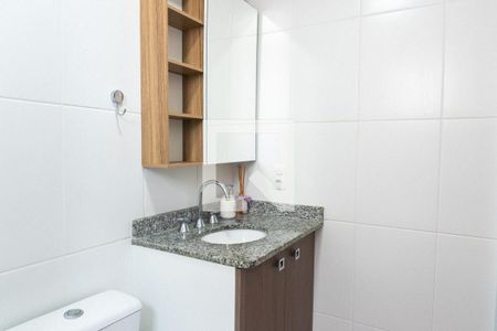 Banheiro da Suíte de apartamento para alugar com 2 quartos, 56m² em Vila Mascote, São Paulo