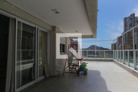 Varanda de apartamento para alugar com 1 quarto, 51m² em Ponta da Praia, Santos