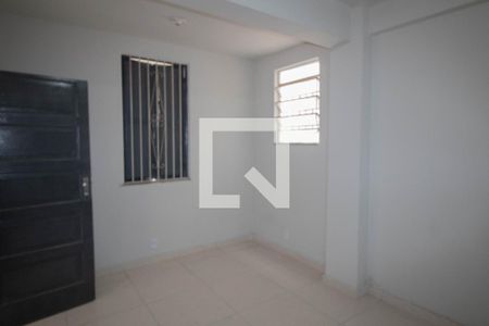 Sala de casa para alugar com 1 quarto, 70m² em Penha Circular, Rio de Janeiro