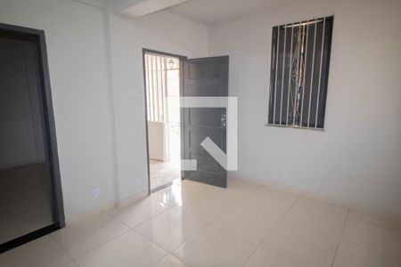 Sala de casa para alugar com 1 quarto, 70m² em Penha Circular, Rio de Janeiro