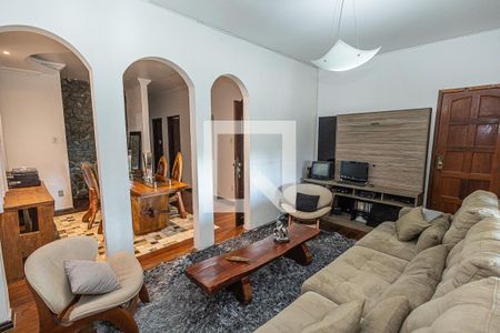 Casa à venda com 360m², 3 quartos e 4 vagasSala