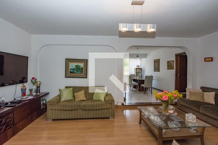 Sala 1 de apartamento à venda com 3 quartos, 180m² em Santa Lúcia, Belo Horizonte