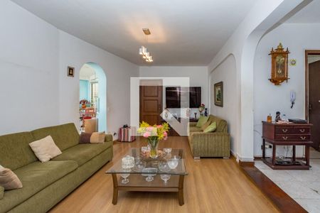 Sala 1 de apartamento à venda com 3 quartos, 180m² em Santa Lúcia, Belo Horizonte