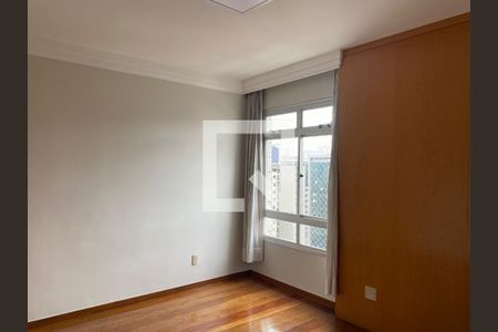 Sala 1 de apartamento para alugar com 3 quartos, 100m² em Carmo, Belo Horizonte