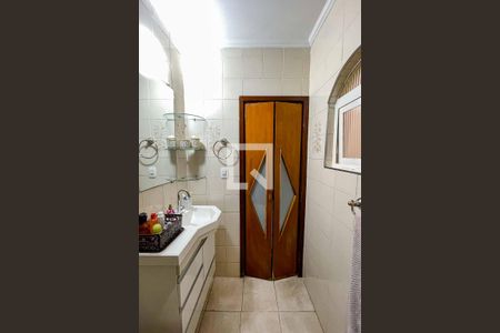 Casa à venda com 100m², 2 quartos e 2 vagas Casa à venda com 100m², 2 quartos e 2 vagasBanheiro do Quarto 2