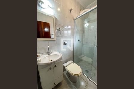 Casa à venda com 100m², 2 quartos e 2 vagas Casa à venda com 100m², 2 quartos e 2 vagasBanheiro do Quarto 1