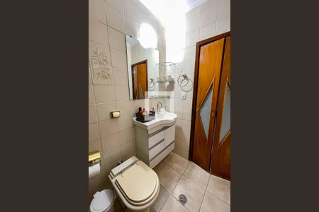 Casa à venda com 100m², 2 quartos e 2 vagas Casa à venda com 100m², 2 quartos e 2 vagasBanheiro do Quarto 2