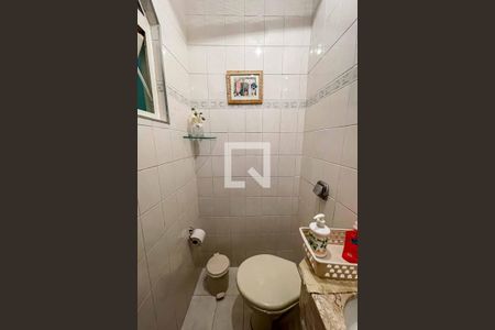 Casa à venda com 100m², 2 quartos e 2 vagas Casa à venda com 100m², 2 quartos e 2 vagasLavabo