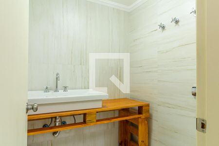 Lavabo de apartamento para alugar com 3 quartos, 240m² em Higienópolis, São Paulo