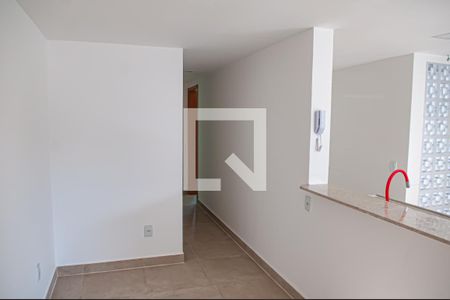 sala de apartamento para alugar com 2 quartos, 47m² em Pechincha, Rio de Janeiro