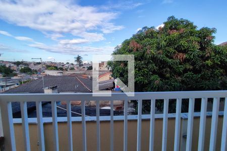 Vista de casa de condomínio à venda com 2 quartos, 68m² em Parque Boturussu, São Paulo