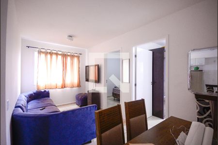 Sala de apartamento para alugar com 2 quartos, 50m² em Parque Fongaro, São Paulo