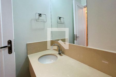 Lavabo de apartamento para alugar com 3 quartos, 144m² em Itaim Bibi, São Paulo