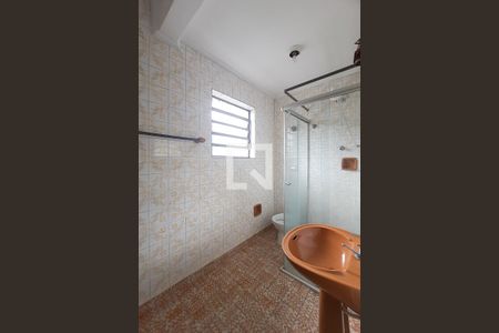 Banheiro de apartamento para alugar com 1 quarto, 70m² em Vila Prado, São Paulo