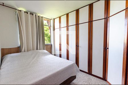 Quarto 1 de apartamento à venda com 2 quartos, 54m² em Cubango, Niterói