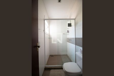 Casa à venda com 330m², 4 quartos e 2 vagas Casa à venda com 330m², 4 quartos e 2 vagasBanheiro do Quarto 2 e 3