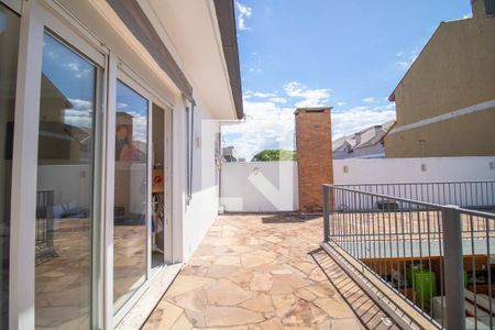 Casa à venda com 330m², 4 quartos e 2 vagas Casa à venda com 330m², 4 quartos e 2 vagasVaranda da Suíte 1