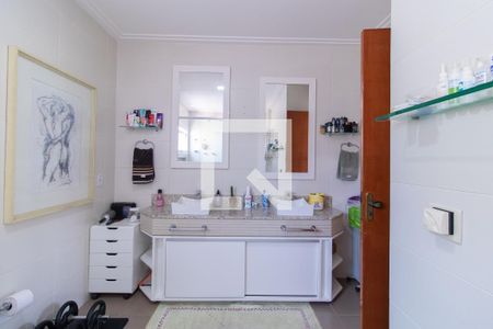 Casa à venda com 330m², 4 quartos e 2 vagas Casa à venda com 330m², 4 quartos e 2 vagasBanheiro da Suíte 1