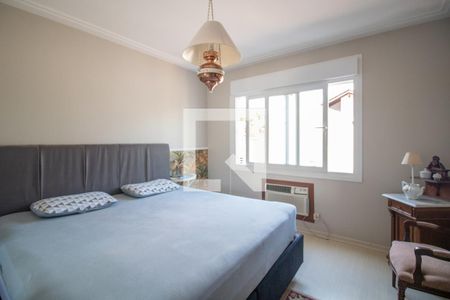 Casa à venda com 330m², 4 quartos e 2 vagas Casa à venda com 330m², 4 quartos e 2 vagasQuarto 2