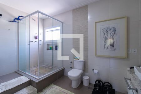 Casa à venda com 330m², 4 quartos e 2 vagas Casa à venda com 330m², 4 quartos e 2 vagasBanheiro da Suíte 1