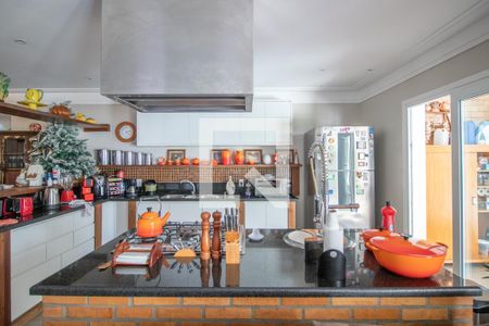 Casa à venda com 330m², 4 quartos e 2 vagas Casa à venda com 330m², 4 quartos e 2 vagasCozinha